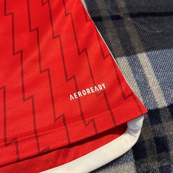 Arsenal #8 Martin Odegaard 23/24 Adidas Home Premier League Jersey - Picture 5 of 10